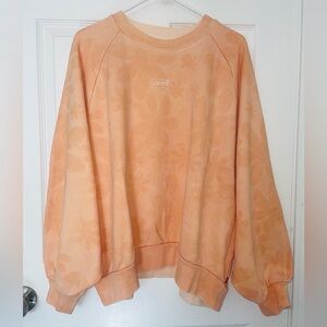 Levi’s sweatshirt (Updated sizes)